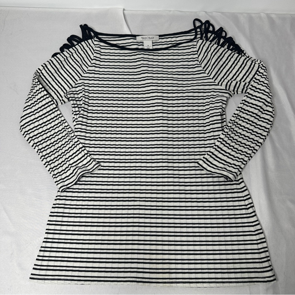 White House Black Market Striped cutout Shoulder Top Coastal Nautical Preppy M